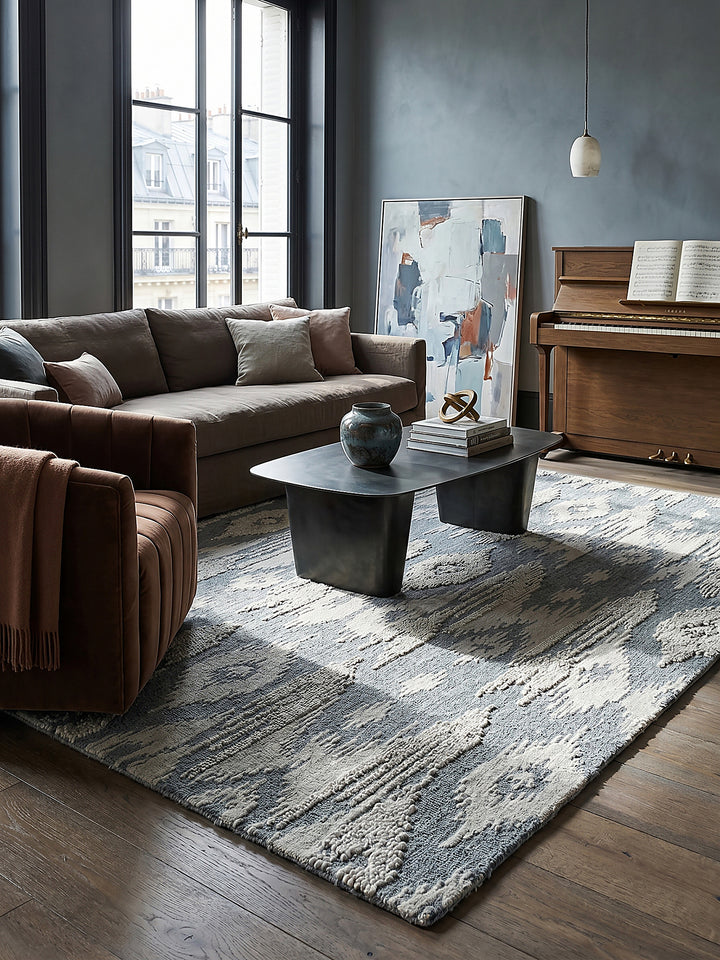 Teppich Blau rechteckig im Wohnzimmer mit Couchtisch und Wohnaccessoires Wohnidee skandinavisch modern_