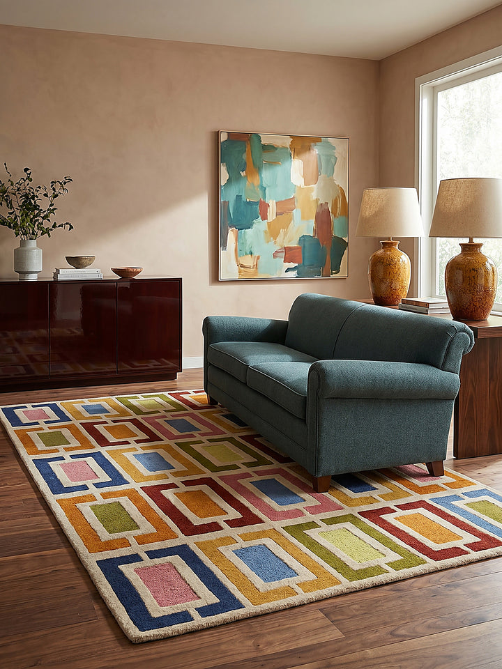 Teppich Multicolor-Orange rechteckig Editorial Interior als Designobjekt drapiert hochwertige Wohnaccessoires_