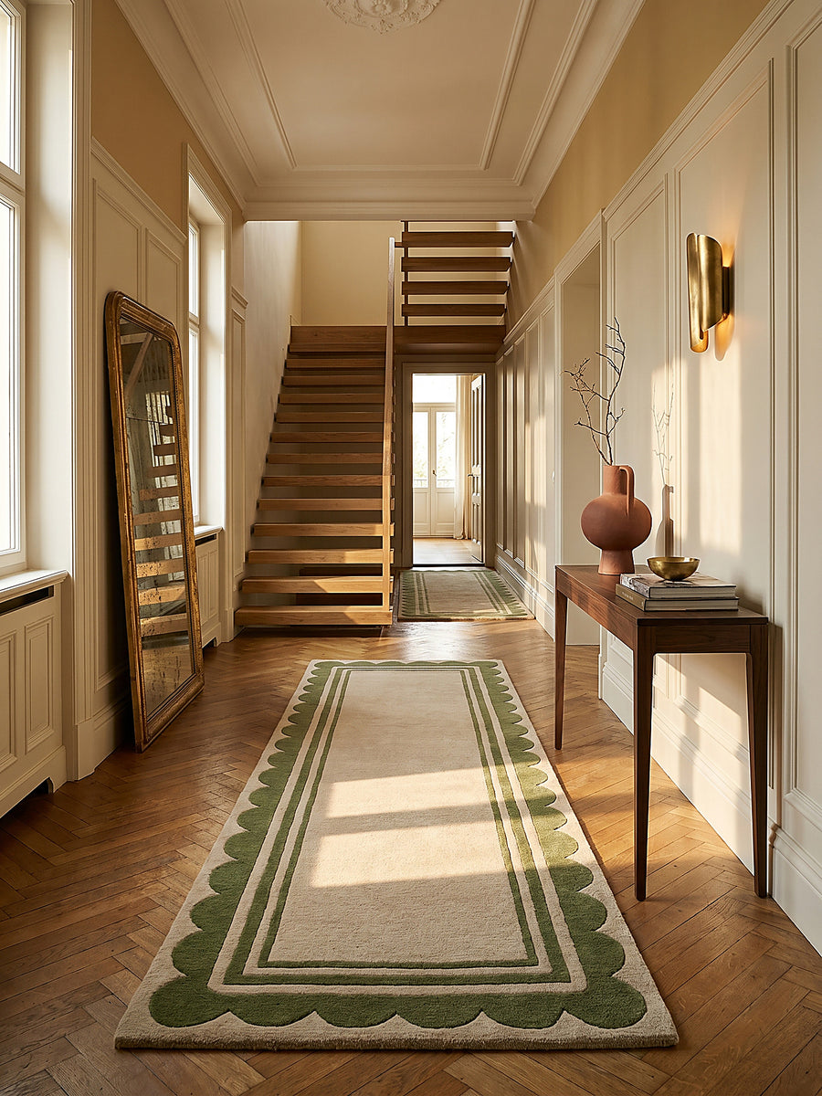 Teppich Grün-Beige Läufer im modernen Wohnzimmer Einrichtungsidee_