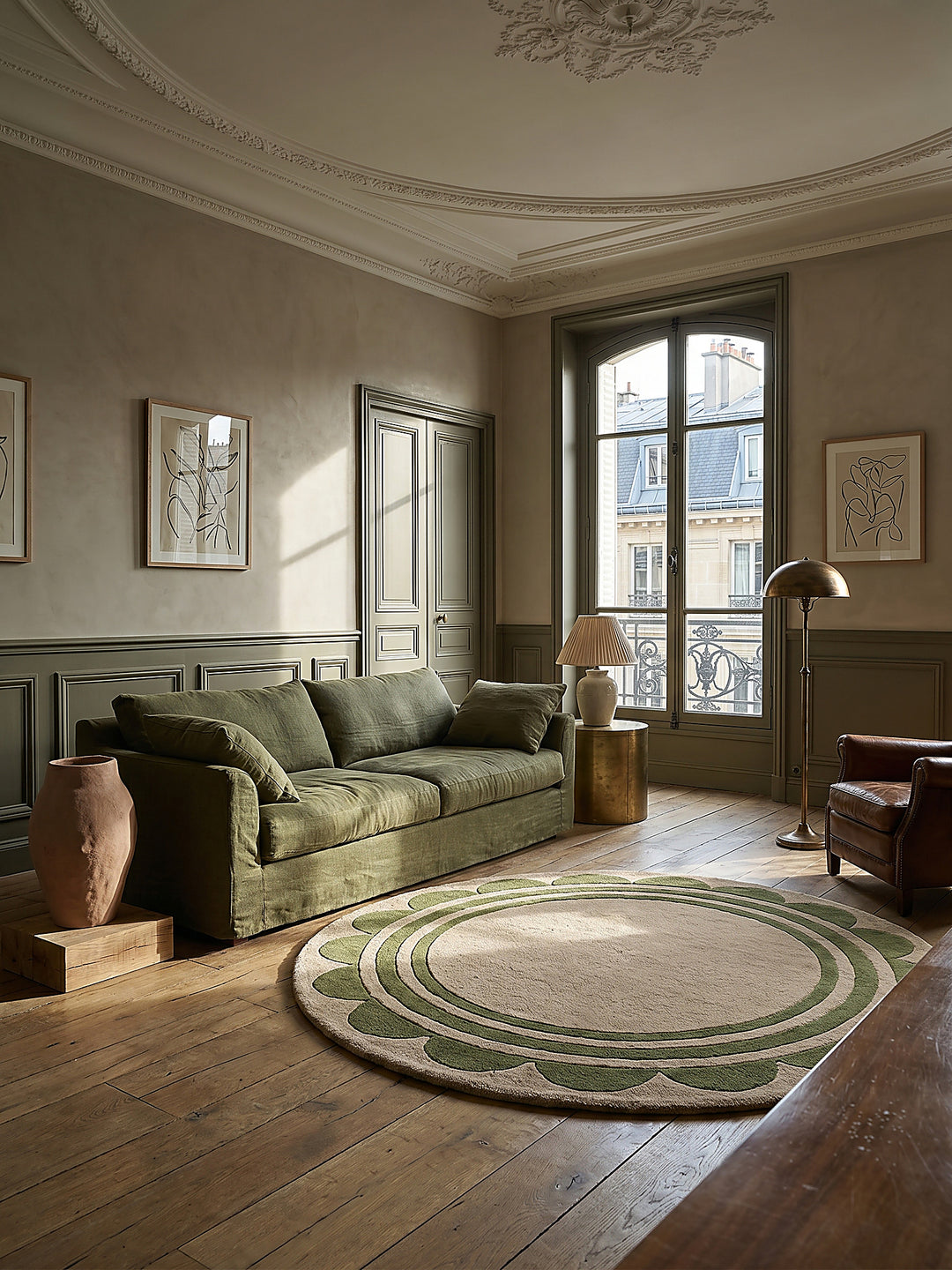 Teppich Grün-Beige rund im modernen Wohnzimmer Einrichtungsidee_