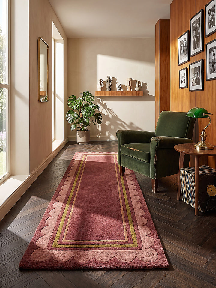 Teppich Beerenrot Läufer im modernen Wohnzimmer_