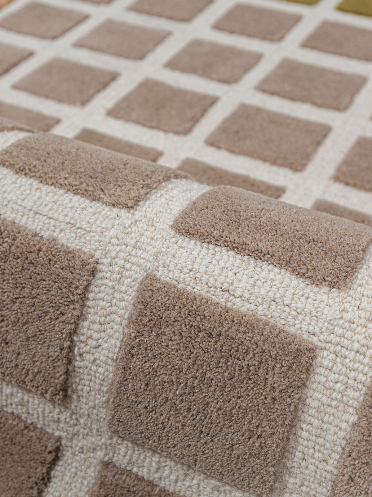 Teppich Erdtöne-Grün rechteckig WOOL Raumgestaltung Inneneinrichtung HAMPS_