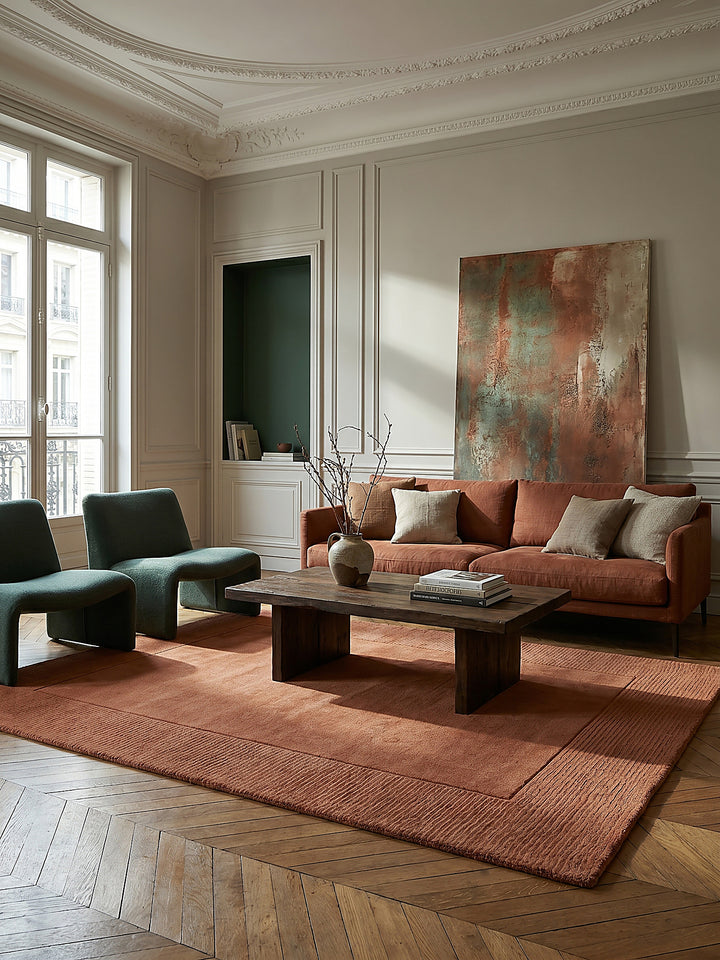 Teppich Orange rechteckig Editorial Interior als Designobjekt drapiert hochwertige Wohnaccessoires_