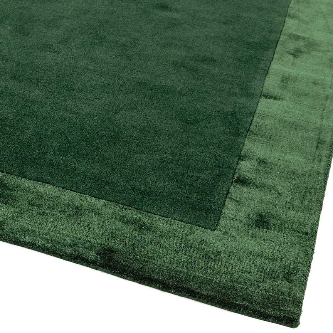 Grüner Wollteppich - Handgewebt - Viskosebordüre - Gemütliche Wohnatmosphäre - Kadima Design_