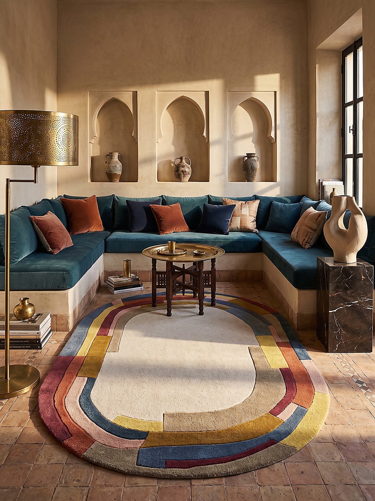 Teppich Multi oval im modernen Wohnzimmer_