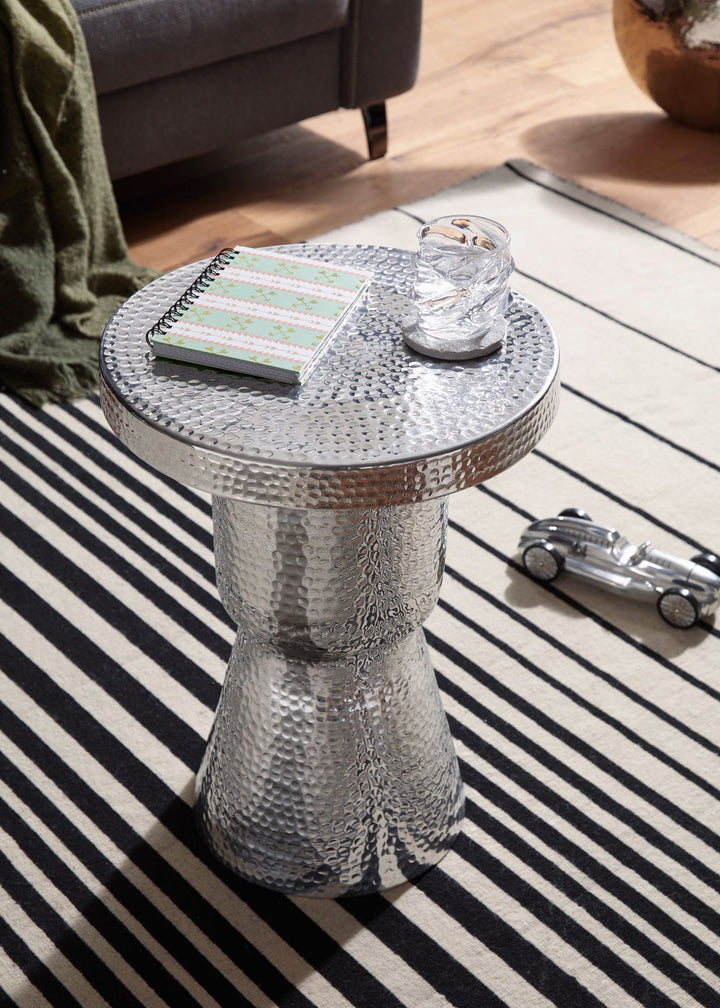 Orientalischer Dekotisch ENNS_ Aluminium_ Hammerschlag-Strukturen_ 43x59x43 cm - KADIMA DESIGN_Farbe_ Silber_ Größe_ 43x43x59 cm_