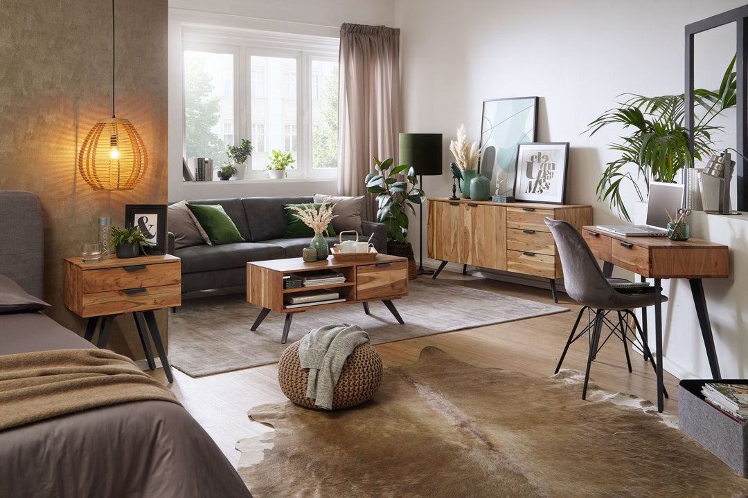 Massiver Couchtisch aus Holz und Metall_ Trendiges Design_ Viel Stauraum_ Stabile Standbeine - KADIMA DESIGN_Größe_ 95x45x45 cm_