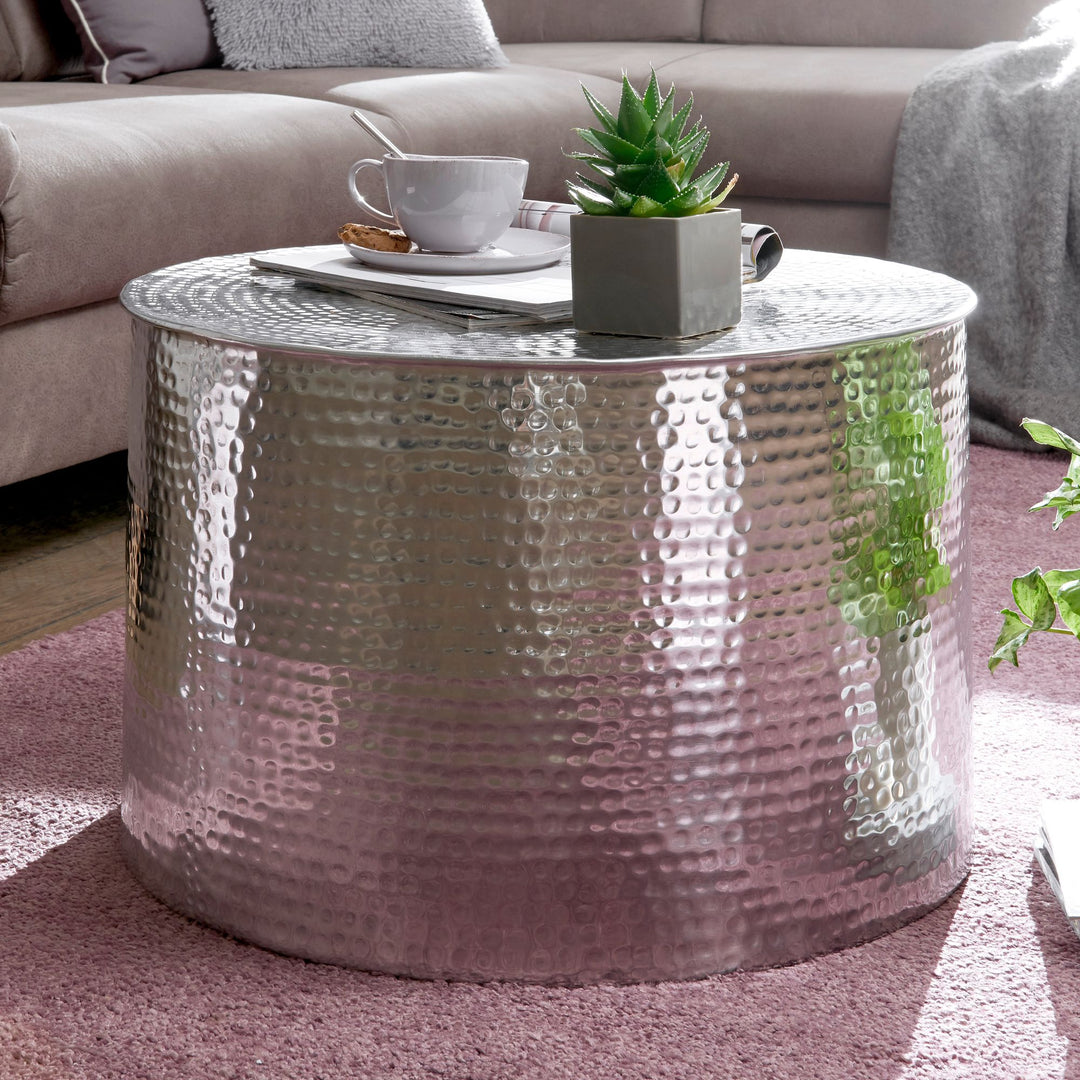 Orient Couchtisch ENNS_ Hammerschlag-Aluminium_ 61 cm Durchmesser_ silberfarben - KADIMA DESIGN_Farbe_ Silber_ Größe_ 61x61x40 cm_