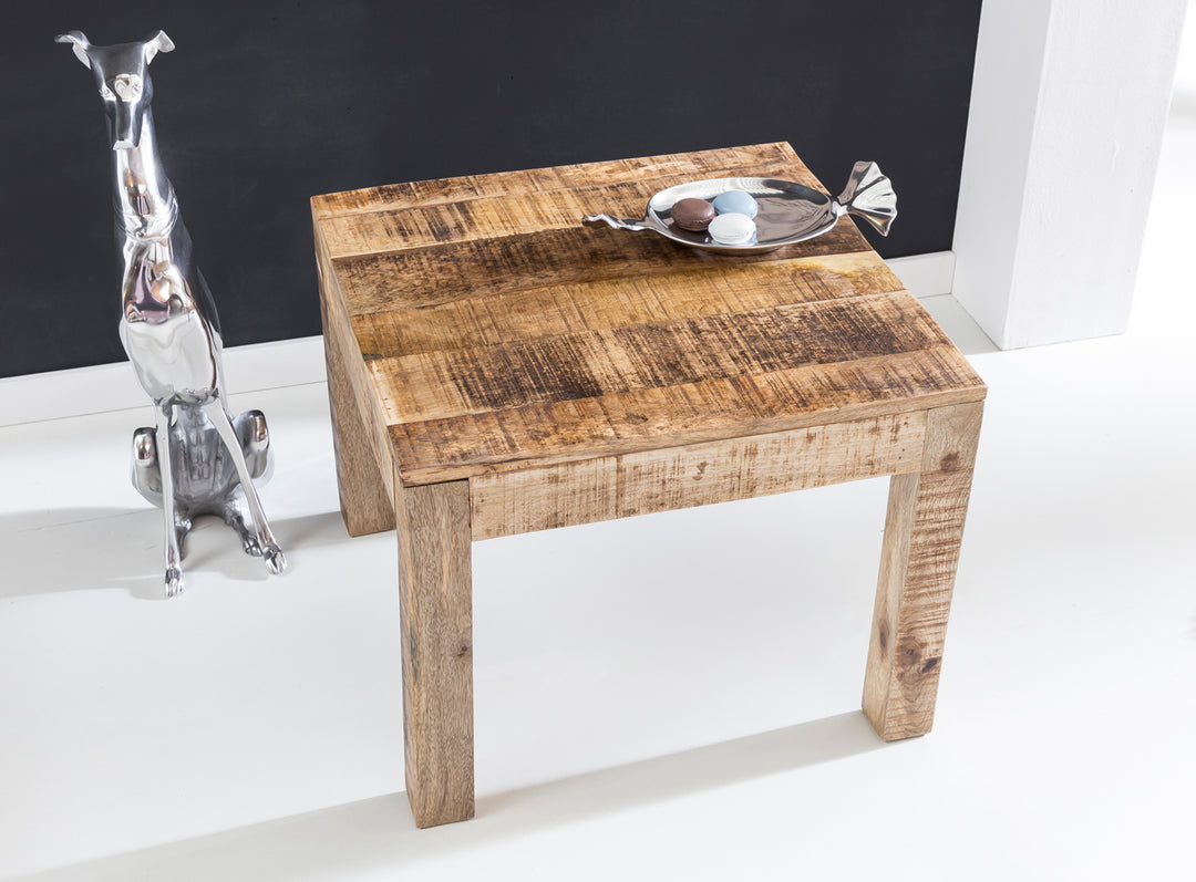 Rustikaler Couchtisch_ Recyceltes Mango-Holz_ Shabby-Chic-Design_ robust_ Klarlack-Beschichtung_ große Tischplatte - KADIMA DESIGN_Farbe_ Beige_ Größe_ 60x60x47 cm_