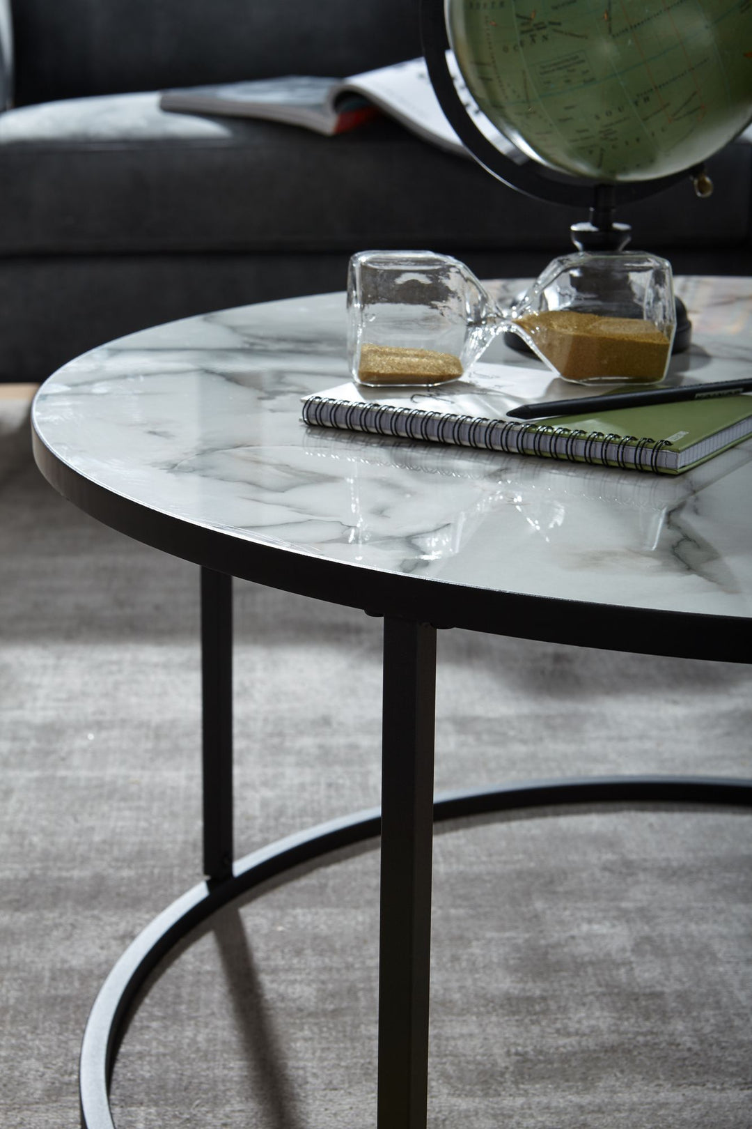 Runder Couchtisch Marmor-Optik_ Modernes Design_ 80 cm Durchmesser - KADIMA DESIGN_Größe_ 80x80x40 cm_