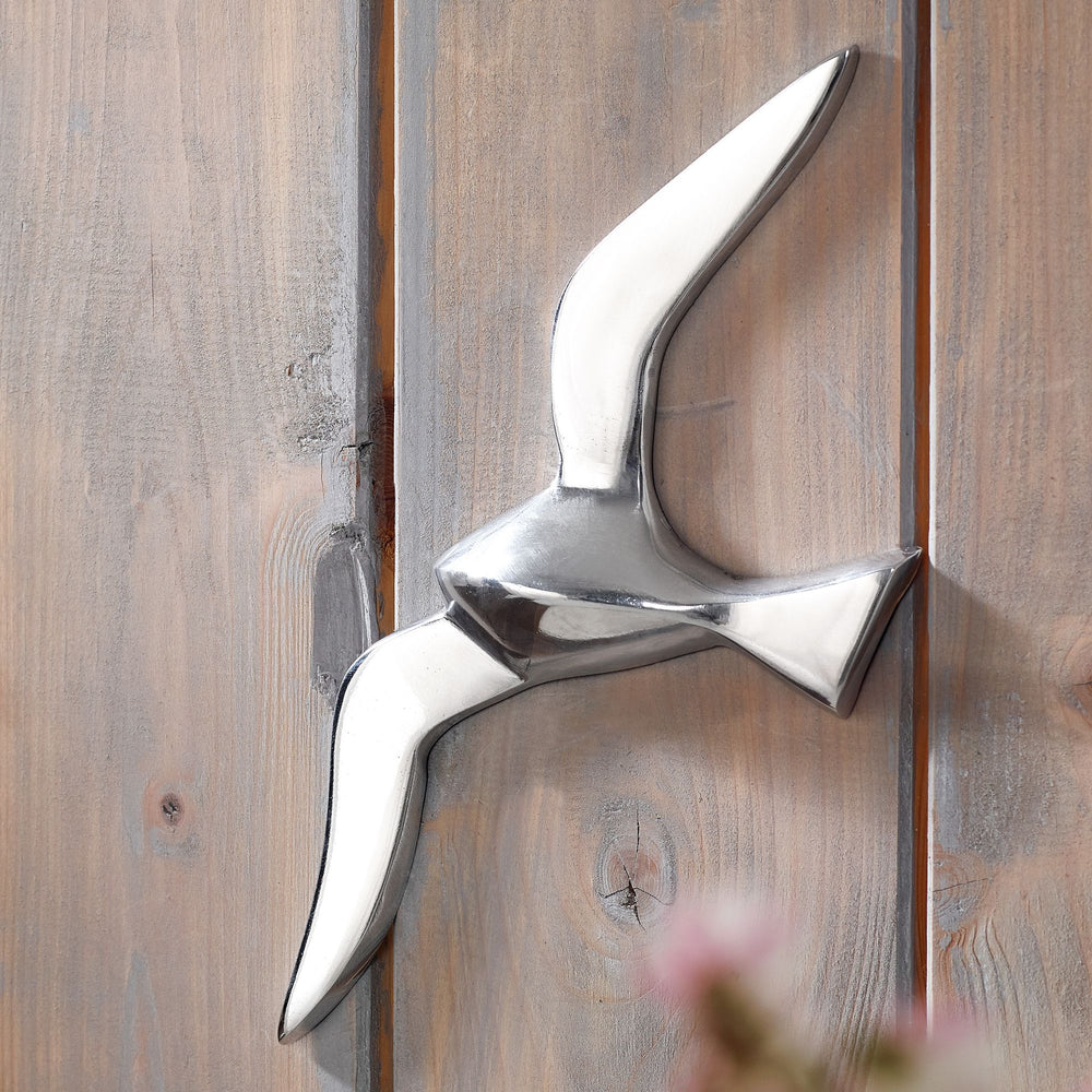 KADIMA DESIGN Deko Möwe aus poliertem Aluminium - Maritime Wohnzimmer Dekoration (30cm)_Silber_#sku_BARWL1.917#