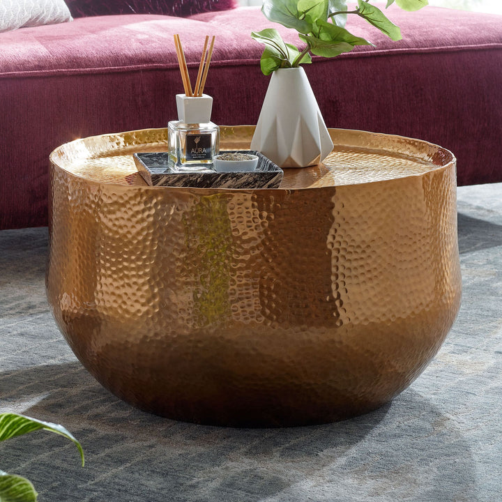Orientalischer Couchtisch ANIENE_ Hammerschlag-Struktur_ Aluminium_ hohl_ 40 kg Belastung_ goldfarben lackiert - KADIMA DESIGN_Farbe_ Gold_ Größe_ 60x60x35 cm_