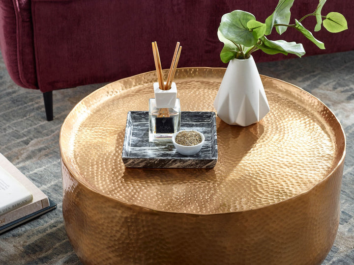 Orientalischer Couchtisch ANIENE_ Hammerschlag-Struktur_ Aluminium_ hohl_ 40 kg Belastung_ goldfarben lackiert - KADIMA DESIGN_Farbe_ Gold_ Größe_ 60x60x35 cm_