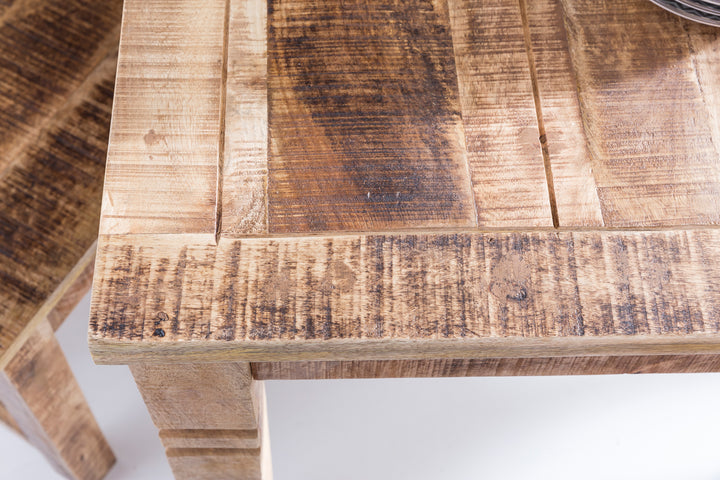KADIMA DESIGN Holz Esstisch DIANA - Rustikaler Landhaus-Stil_ Hochwertiges Massivholz_ Quadratische Tischplatte für 4 Personen_Braun_#sku_BARWL5.077#