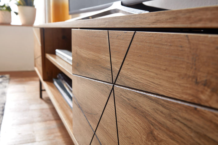 Eiche TV-Unterschrank_ Modernes Linienmuster_ 160cm Breit_ Robuste Materialien - KADIMA DESIGN_Größe_ 160x40x45 cm_