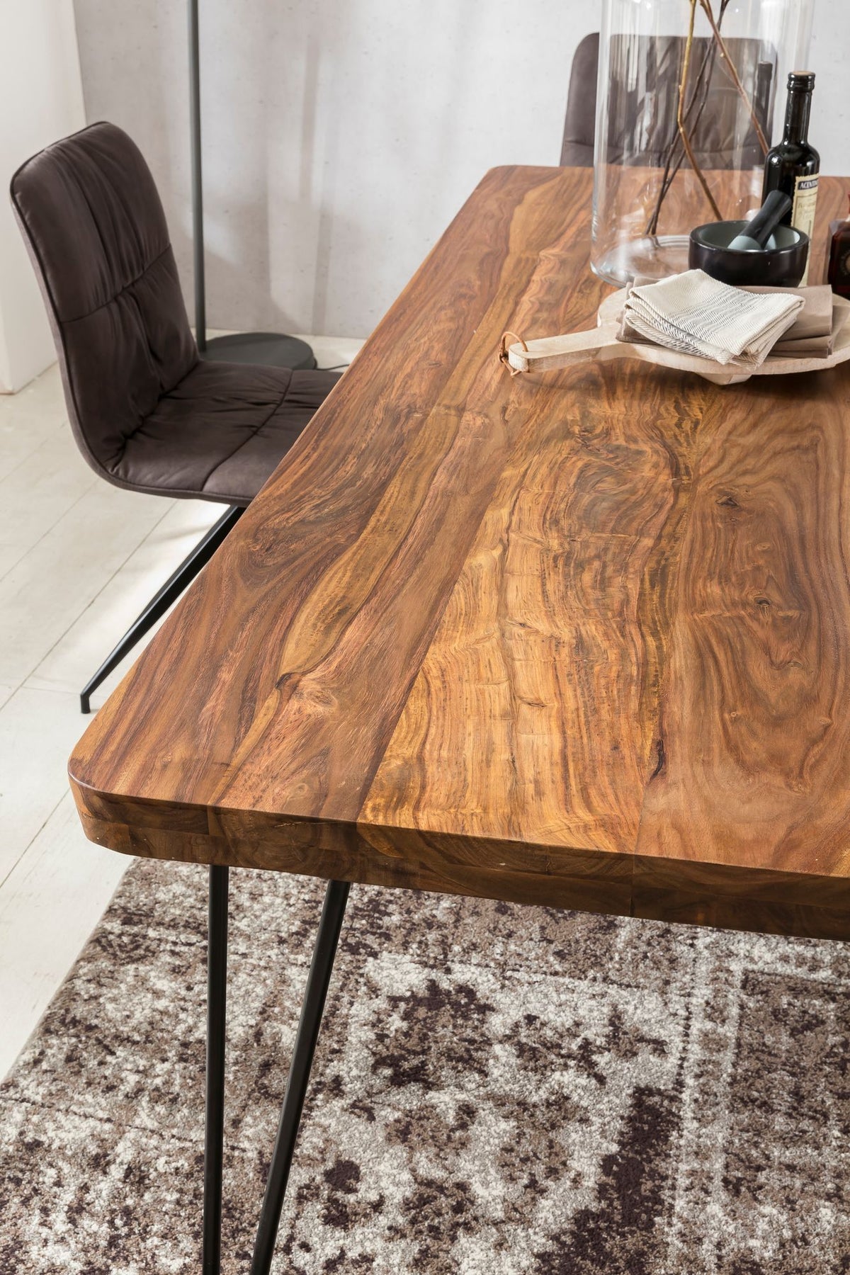 Esstisch BALU Massivholz  180x80 cm  4 Metallbeine  handgefertigtes Unikat  einfacher Aufbau - KADIMA DESIGN Farbe  Braun  Größe  200x80x76 cm