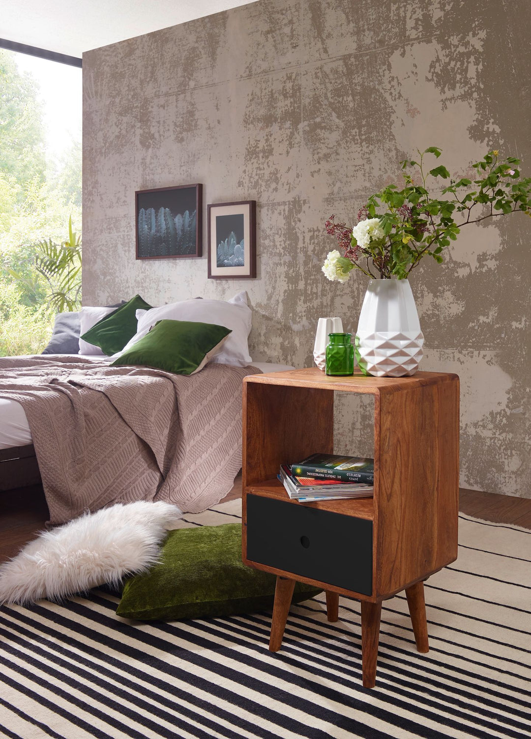 Retro Nachttisch aus Sheesham-Holz_ 70 cm - Für Boxspringbetten_ Vintage-Stil - KADIMA DESIGN_Größe_ 40x35x70 cm_