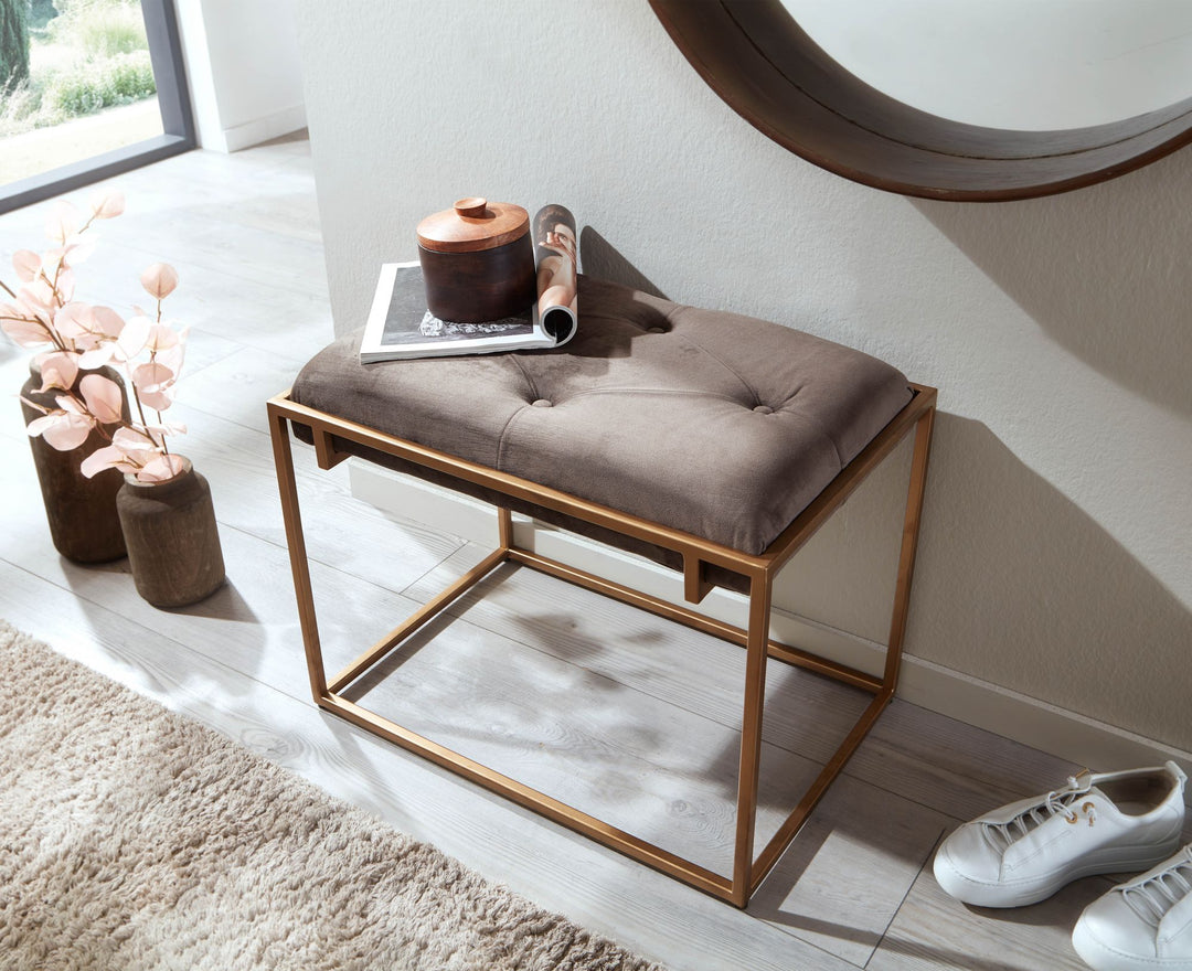 KADIMA DESIGN Samt Sitzbank - Stilvolles Chesterfield-Design mit goldfarbenem Metallgestell für höchsten Komfort und modernen Flair im Wohnbereich - Braun_Braun_#sku_BARWL6.621#