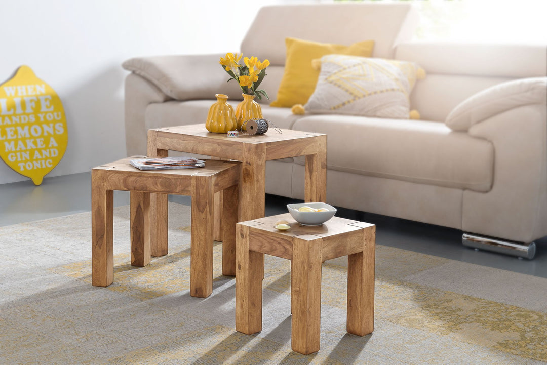 Holz Satztisch Set &quot;NAKO&quot;_ 3-teilig_ Landhaus-Stil_ Massivholz_ platzsparend_ 45x50x36 cm_ 37x38x30 cm_ 30x25x25 cm - KADIMA DESIGN_Farbe_ Beige_ Größe_ 50x36x45 cm_
