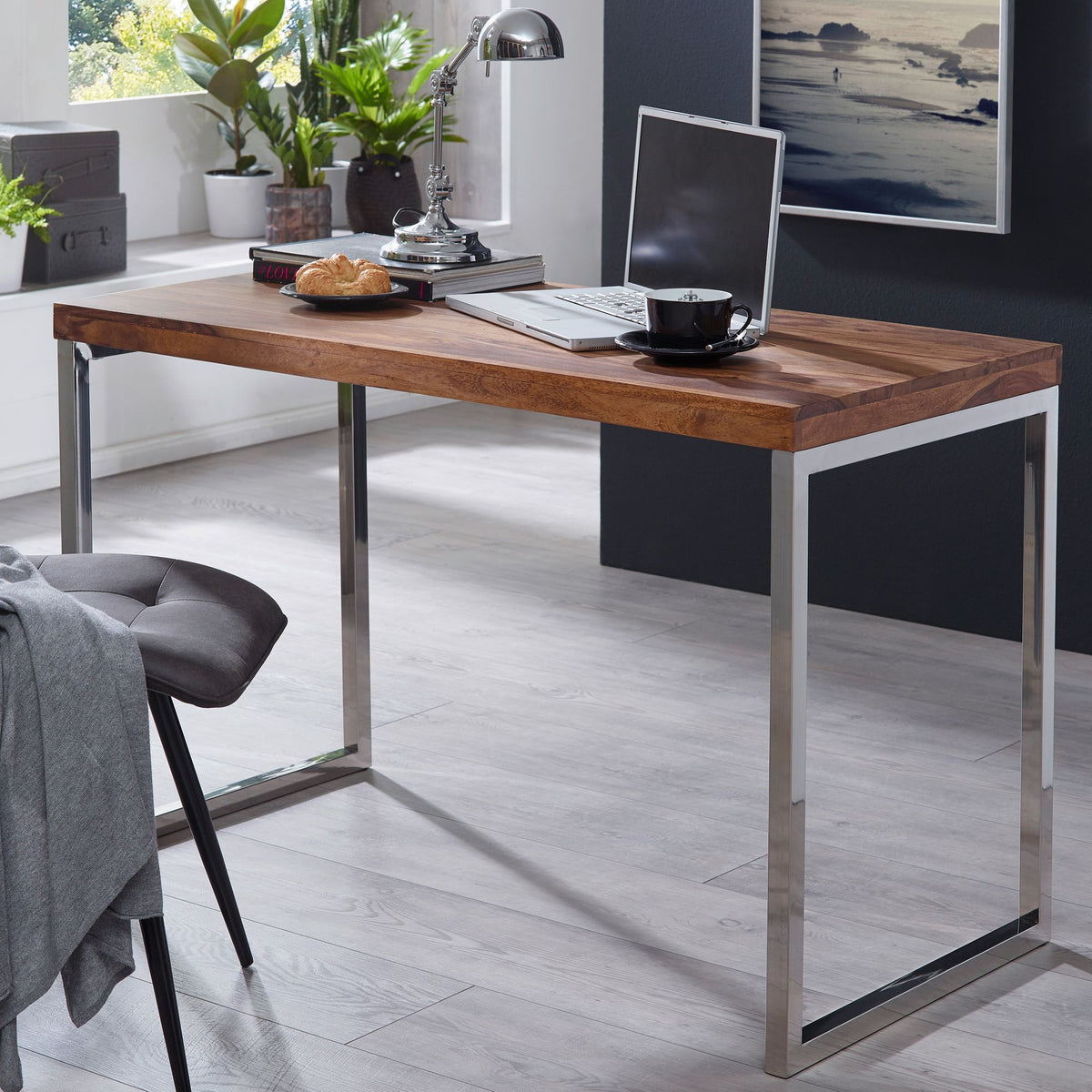 Schreibtisch ISEN_ Massivholz_ Landhausstil_ verchromtes Metallgestell_ 50 kg Belastung - KADIMA DESIGN_Farbe_ Braun_ Größe_ 120x60x76 cm_