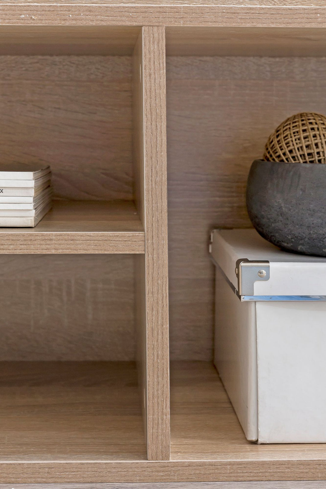 Garderobenbank mit Stauraum_ Sitzkomfort_ Funktionalität_ Braun Stoffbezug_ Viel Stauraum_ Melaminharzbeschichtung - KADIMA DESIGN_Farbe_ Beige_ Größe_ 104x32x51 cm_