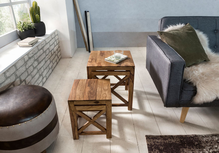Set aus 2 Sheesham Massivholz Beistelltischen_ rustikaler Landhausstil_ robust_ pflegeleicht_ quadratische Ablageflächen - KADIMA DESIGN_Größe_ 40x40x50 cm_