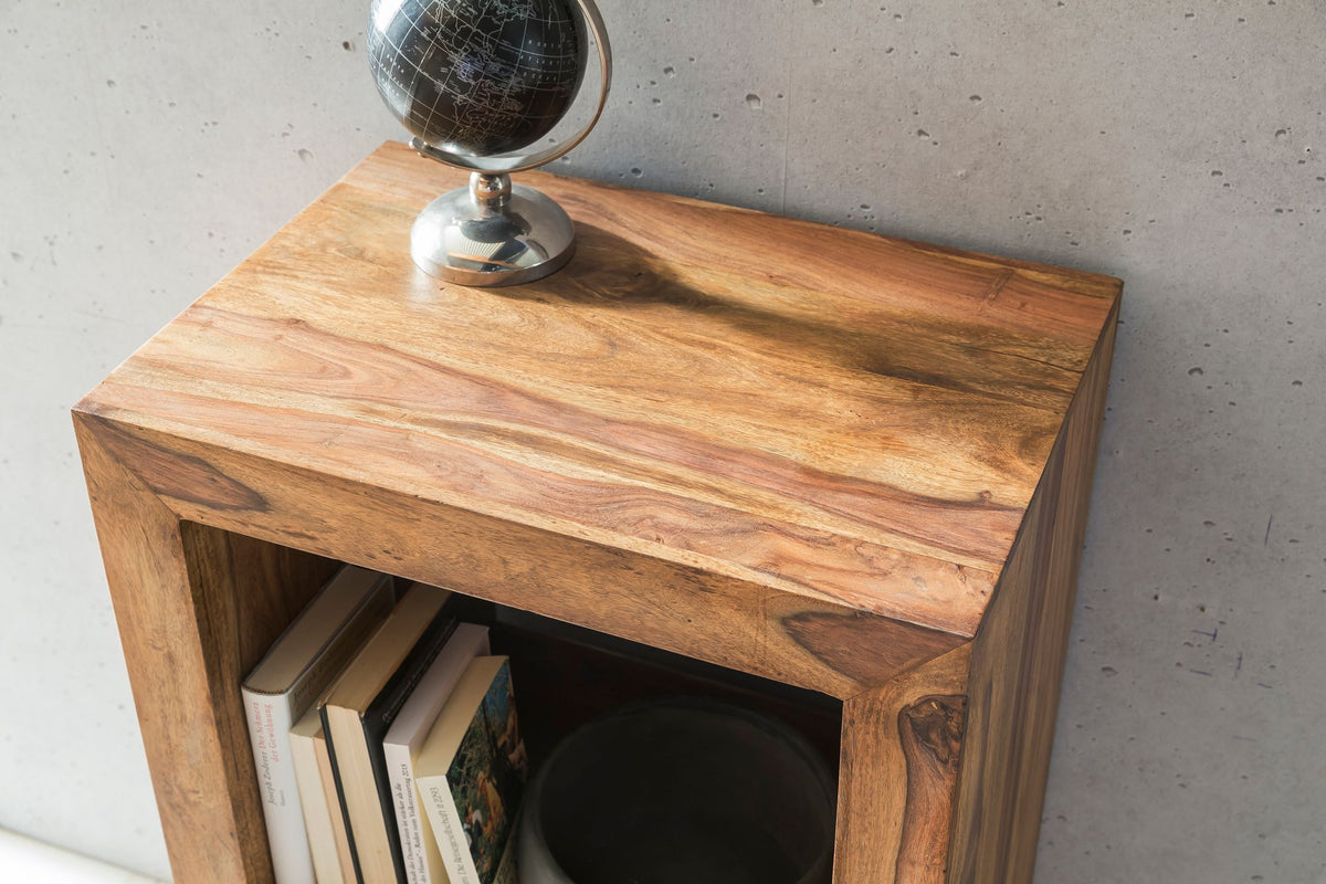 Rustikales Standregal  Massivholz  Akazie/Sheesham  vielseitig nutzbar  handgefertigt  einfache Pflege - KADIMA DESIGN Farbe  Braun  Größe  50x35x88 cm