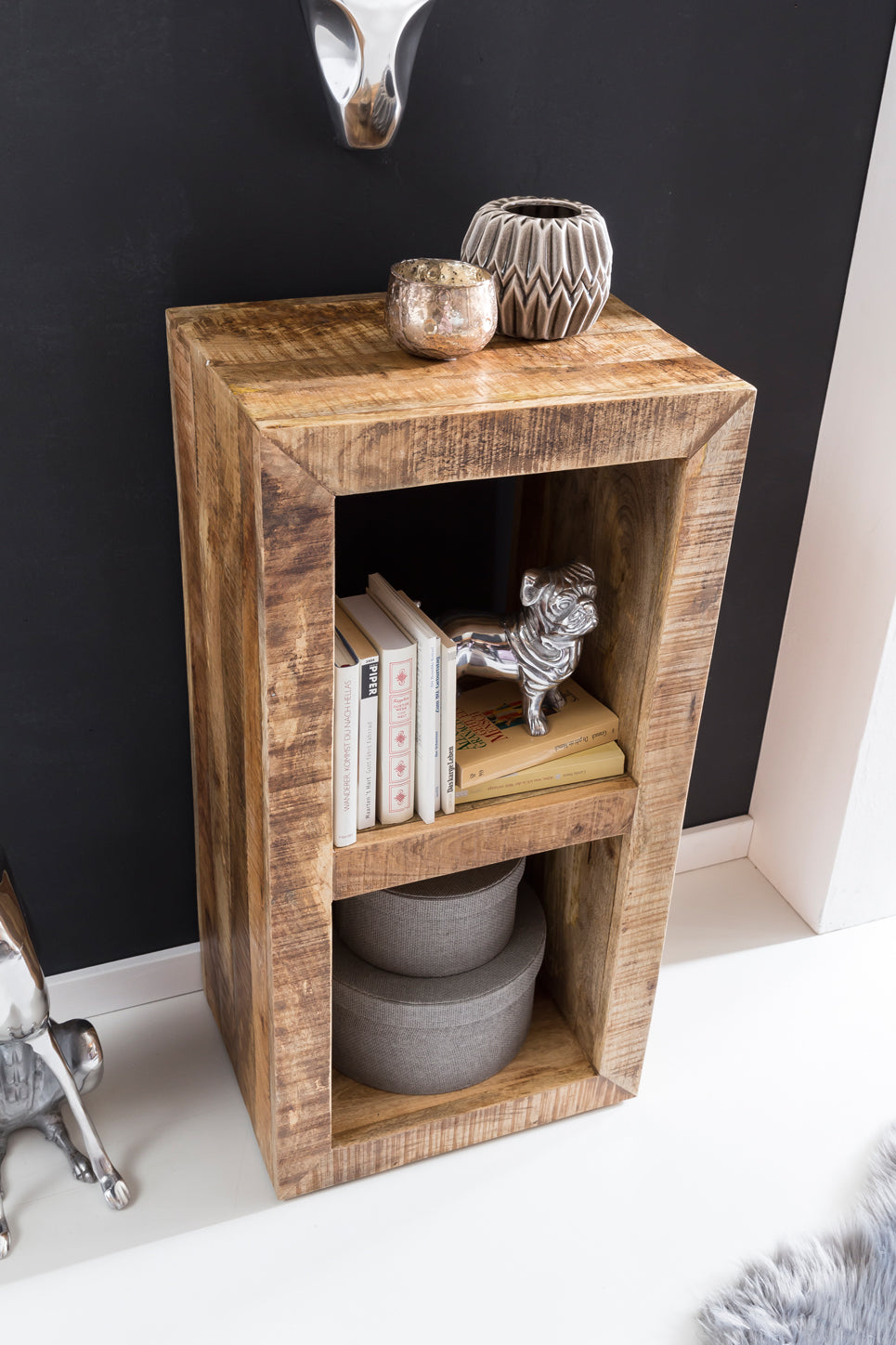 Holzregal EWA_ Rustikales Standregal_ Cube-Form_ Vintage-Shabby-Look_ 2 Innenräume_ recyceltes Mango-Massivholz - KADIMA DESIGN_Farbe_ Beige_ Größe_ 45x35x90 cm_