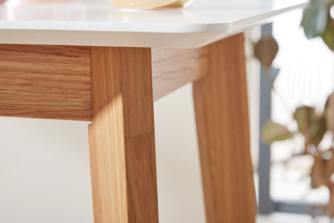 Skandinavischer Bartisch_ Eichenbeine_ quadratische Tischplatte_ 50 kg Belastbarkeit - KADIMA DESIGN_Größe_ 60x60x110 cm_
